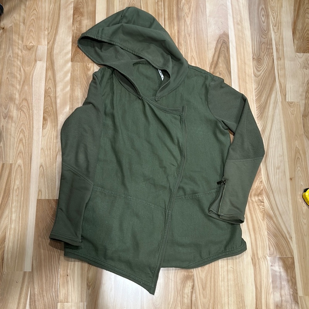 Willow & Clay Army Green Open Cardigan
